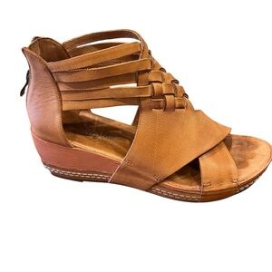 ANTELOPE Tan Rowena Wedges